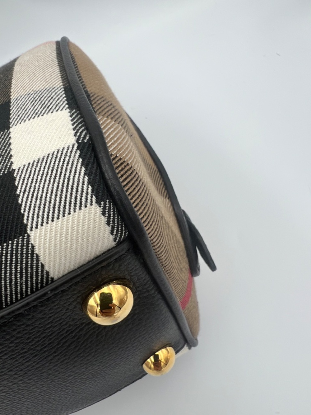 BURBERRY House Check Derby Calfskin Small Alchester Bowling Bag in Black - Picture 13 of 16